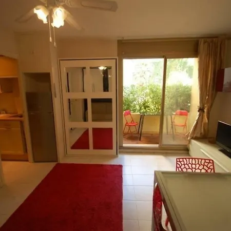 Agreable Studio Au Calme Avec Piscine Et Parking Apartment *