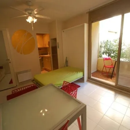 Agreable Studio Au Calme Avec Piscine Et Parking